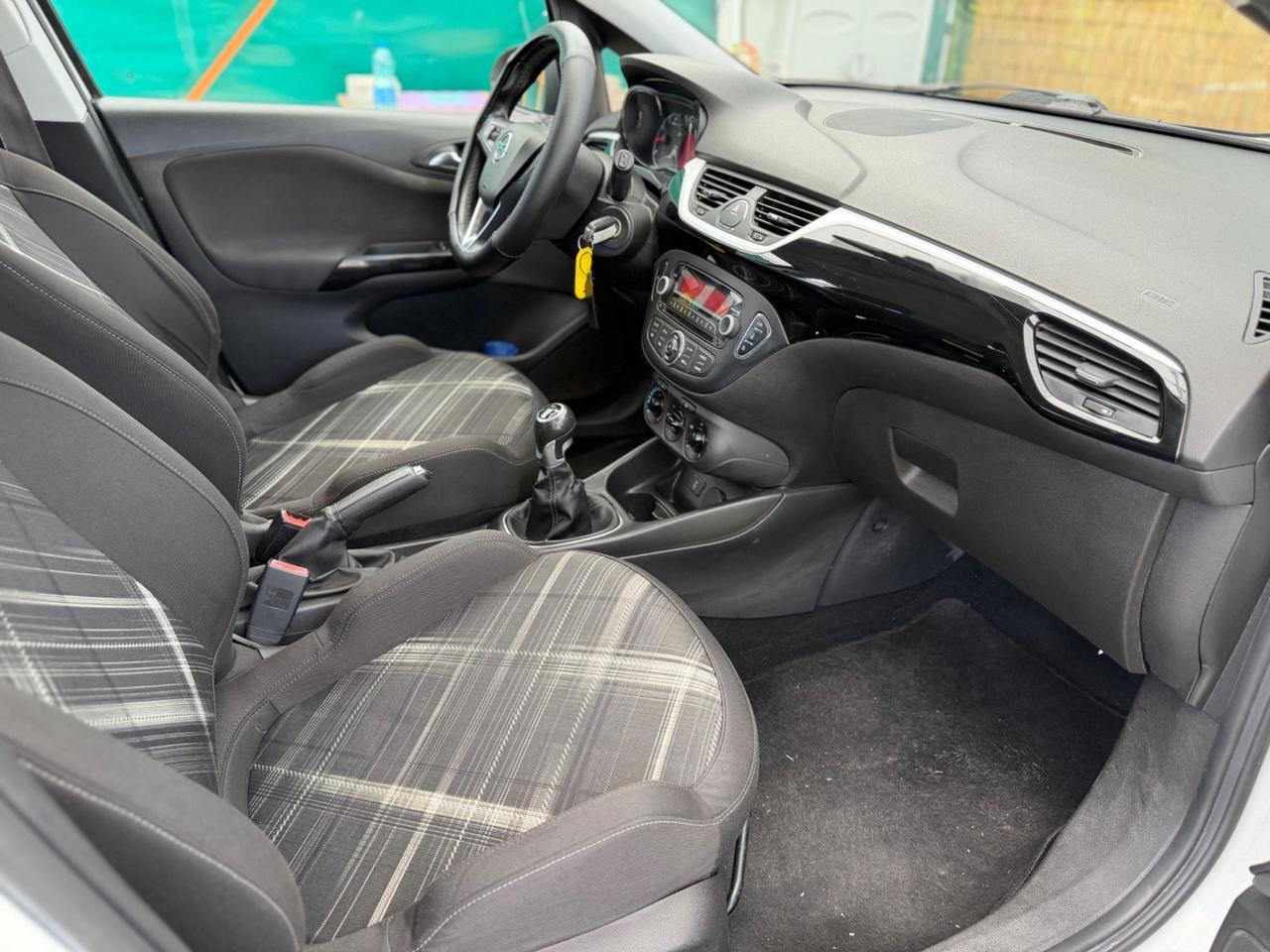 Opel Corsa 1.4 90CV GPL Tech 5 porte b-Color