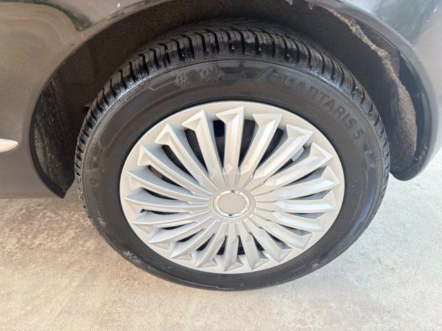 LANCIA Ypsilon 1.3 MJT 75 CV Argento PRIMO PREZZO OK NEOPATENTATI
