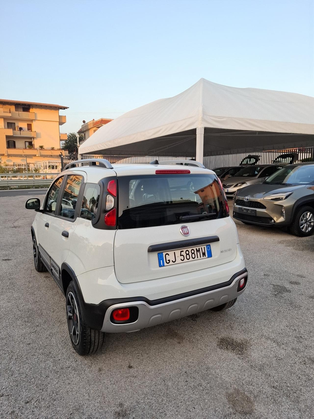 Fiat Panda Cross 1.0 FireFly S&S Hybrid 10.000 km