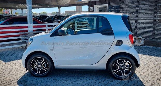 SMART FORTWO EQ Enel-X White