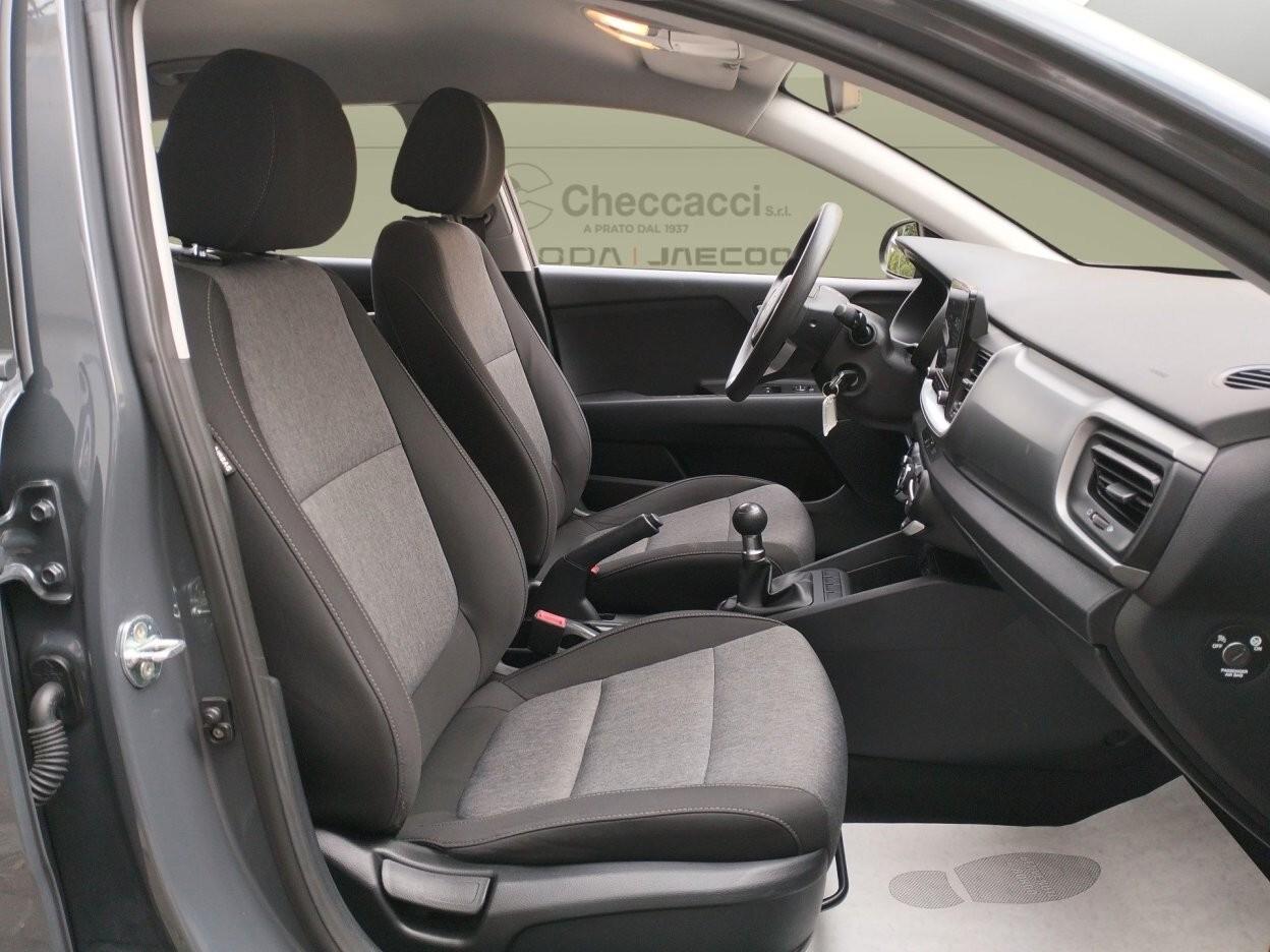 Kia Stonic 1.2 dpi Urban 84cv * NEOPATENTATI *