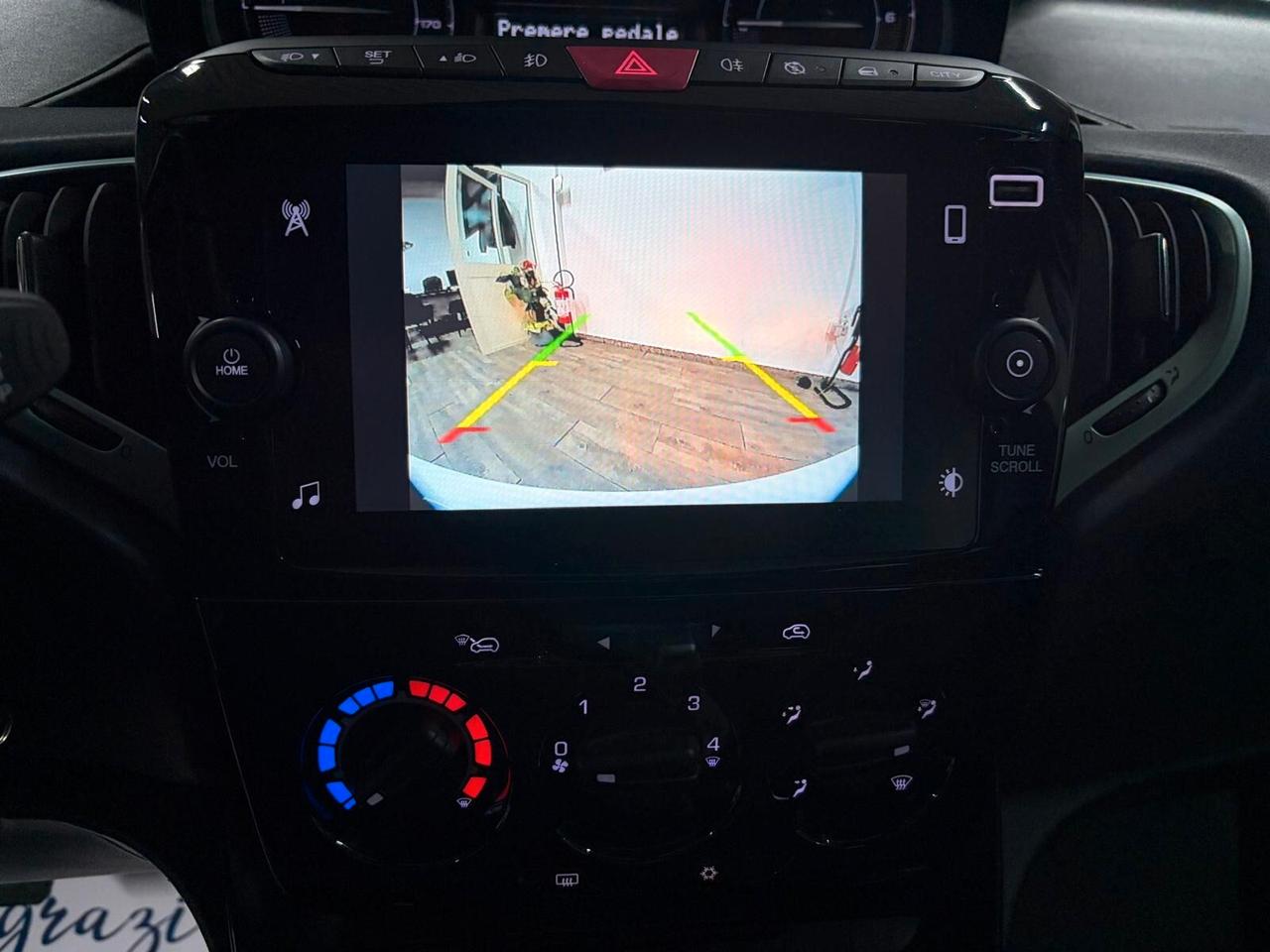 Lancia Ypsilon 1.0 FireFly 5 porte S&S Hybrid Gold