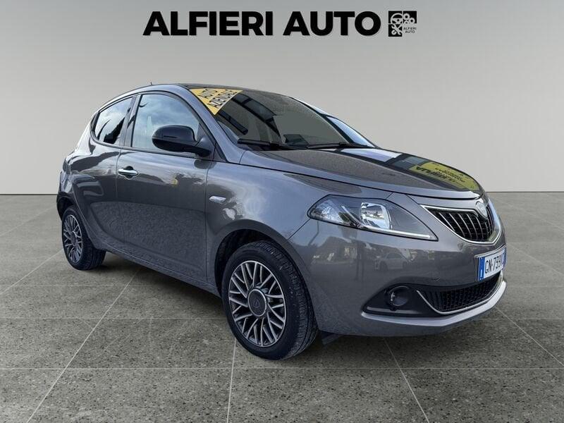 Lancia Ypsilon 1.0 FireFly Hybrid 70cv Gold Plus MT6