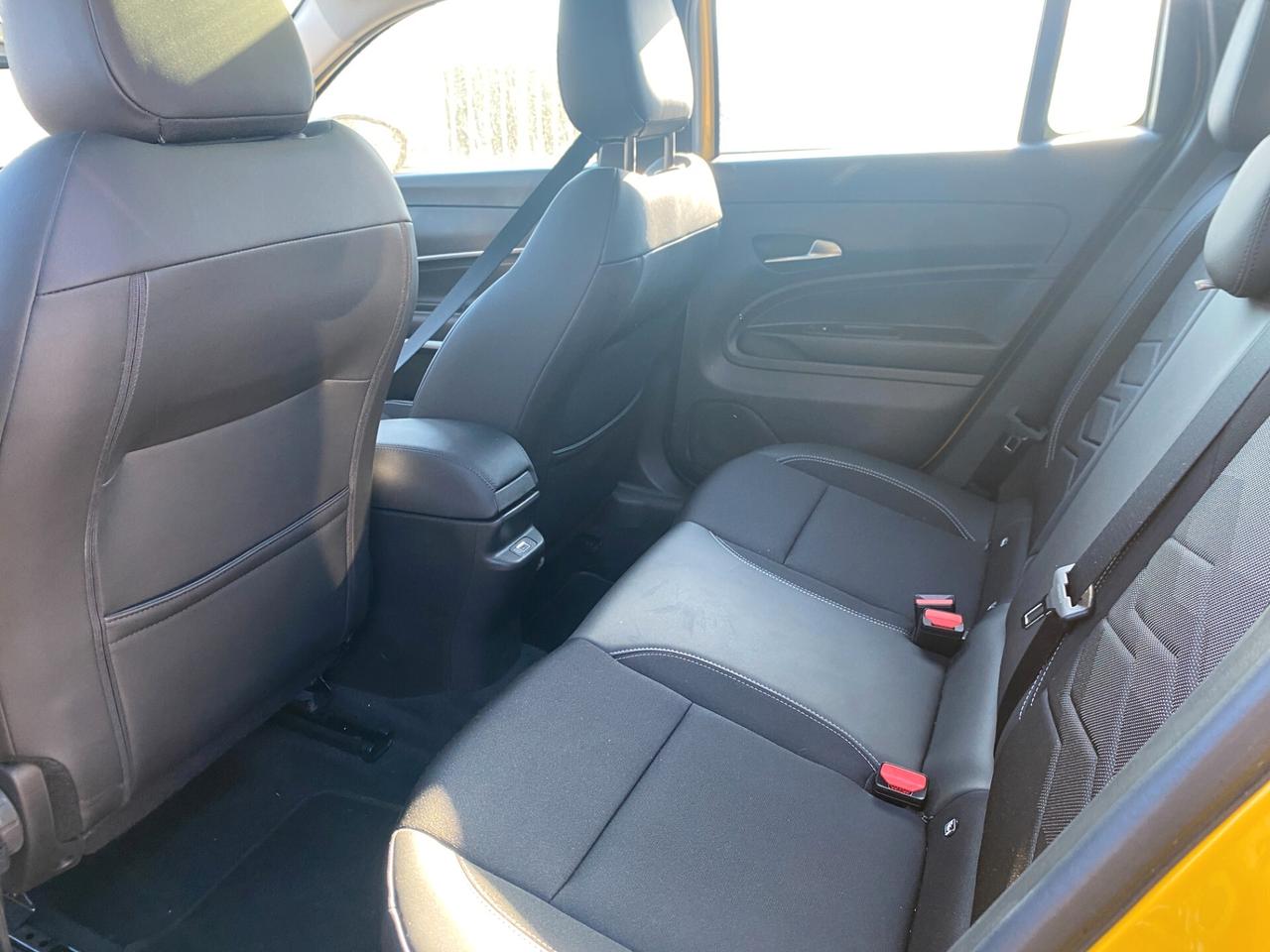 Jeep Avenger 1.2 Turbo 100 CV MHEV Altitude