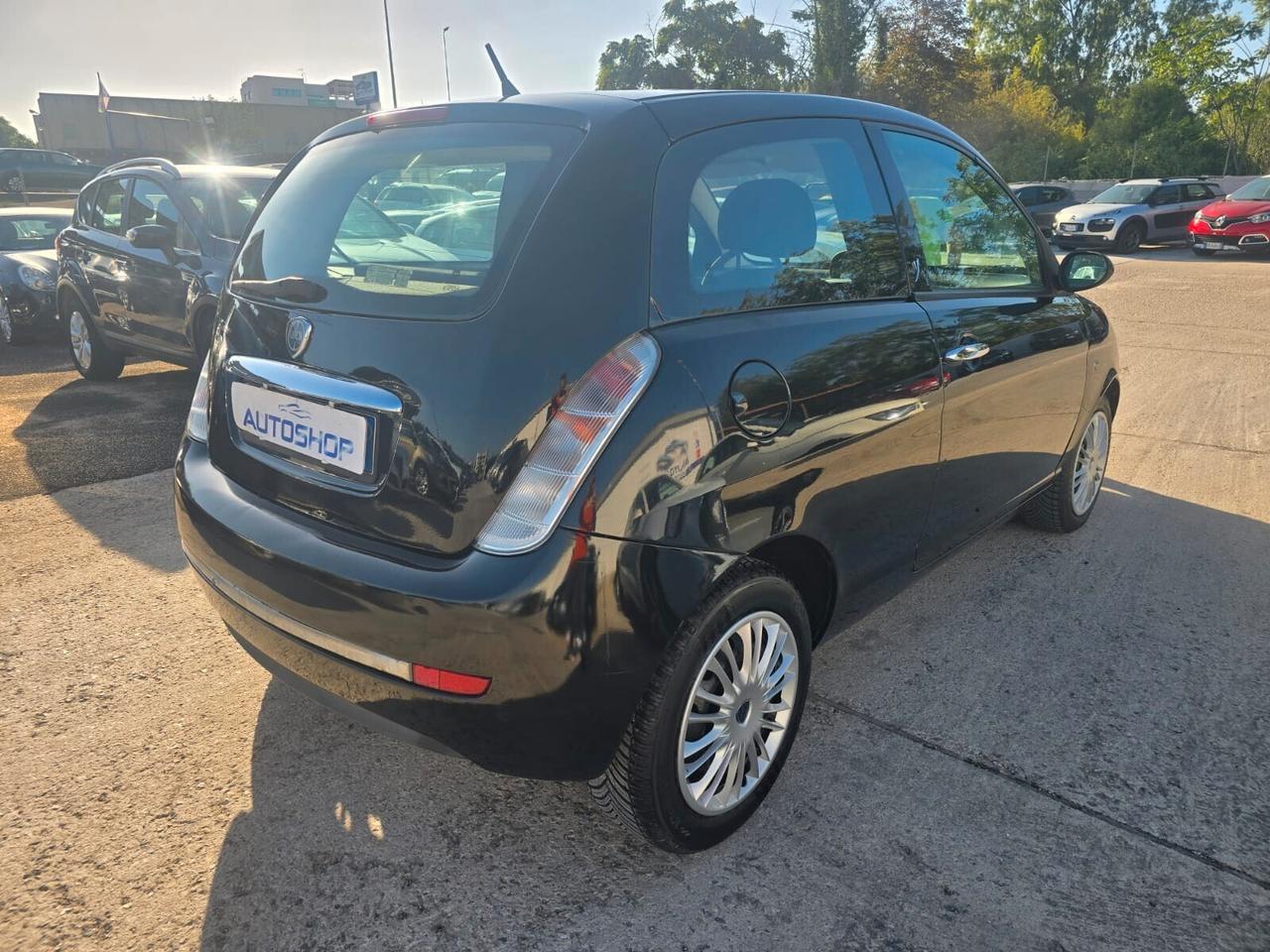 Lancia Ypsilon 1.2 Argento