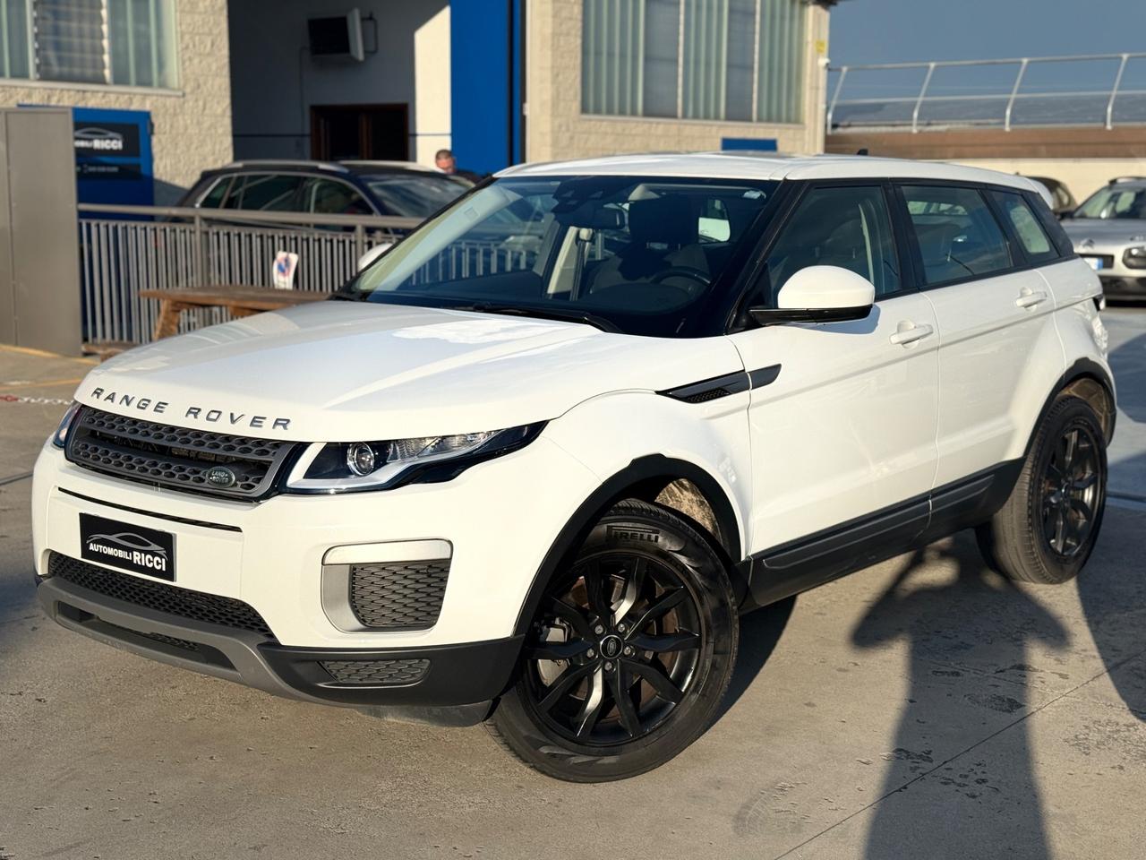 Land Rover Range Rover Evoque 2.0 TD4 180 CV 5p. SE