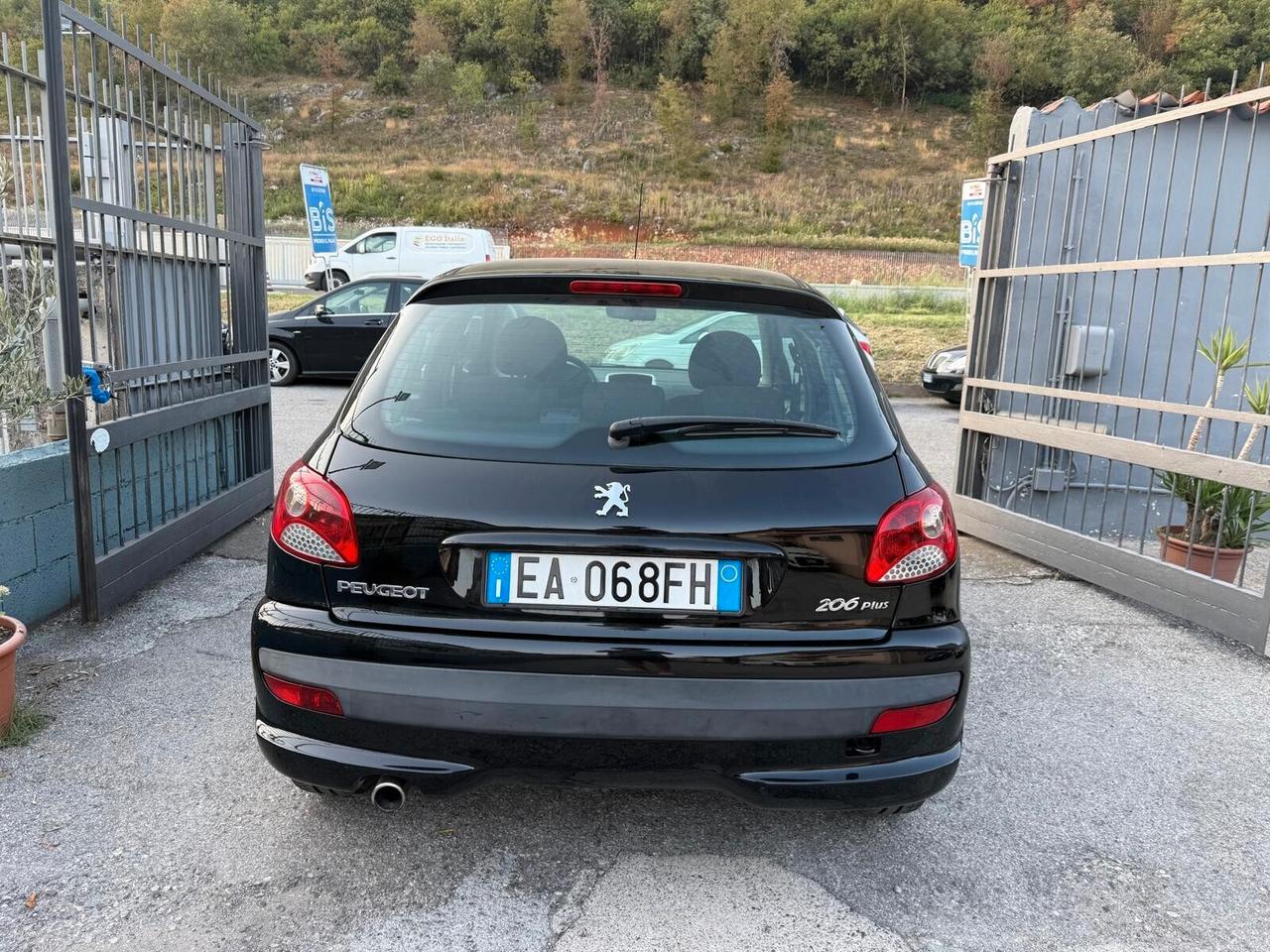 Peugeot 206 Plus 1.1 5p. Trendy pochi km