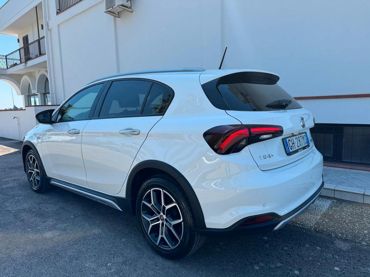Fiat Tipo 5 porte Cross