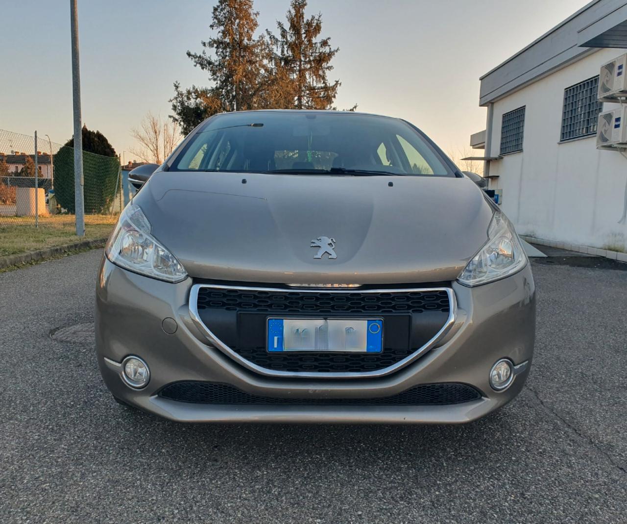 Peugeot 208 PureTech 82 5 porte Allure