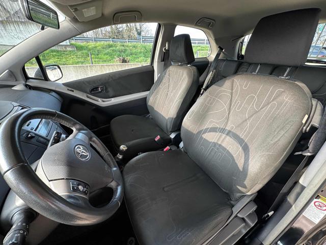TOYOTA Yaris 1.0 3 porte OK NEPATENTATI BLUETHOOT
