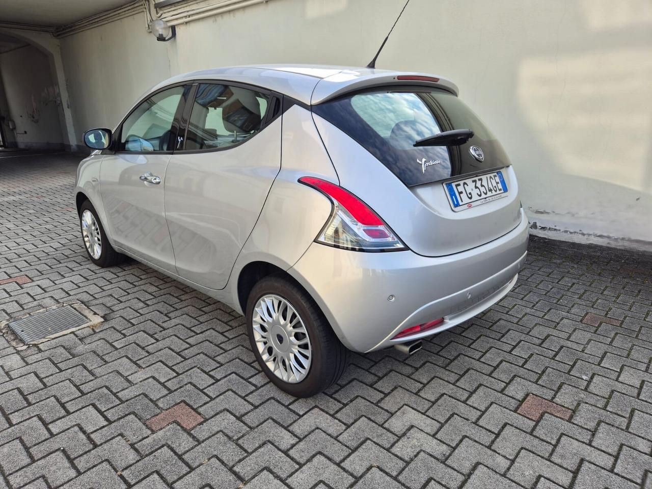 Lancia Ypsilon 1.3 MJT 16V 95 CV Gold - km reali