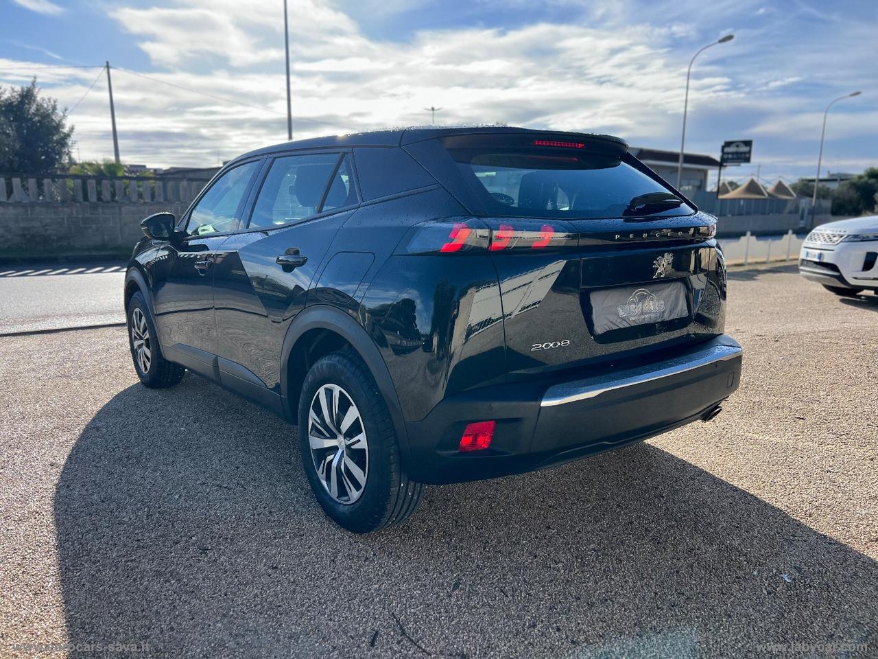 PEUGEOT 2008 BlueHDi 110 S&S Active