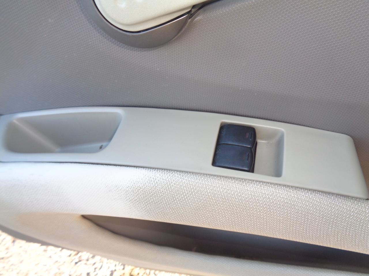 Nissan Micra 1.0 16V 3 porte