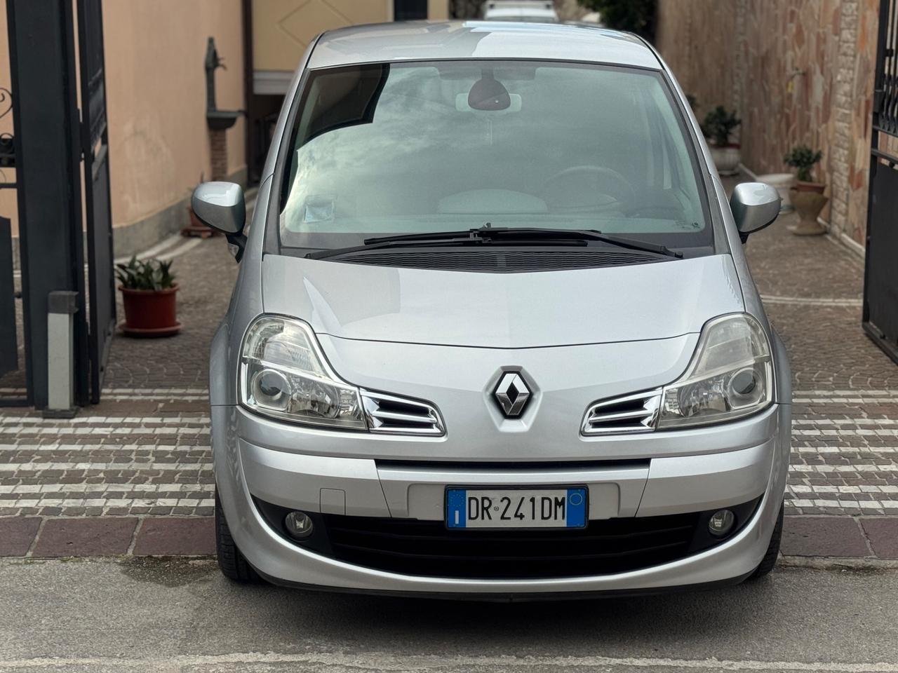 Renault Modus Grand 1.5 dCi 105CV Dynamique
