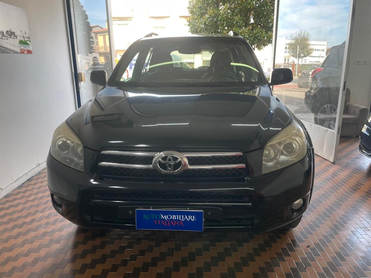 Toyota RAV 4 RAV4 2.2 D-4D 177 CV Luxury