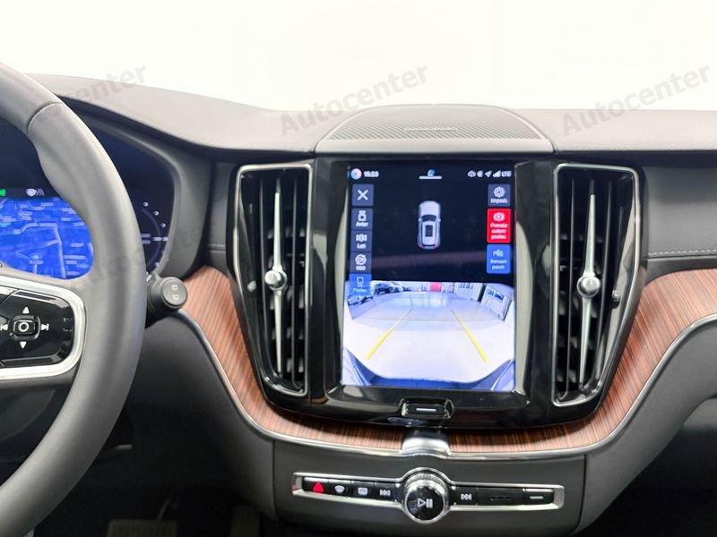 Volvo XC60 XC60 T6 PLUG IN RECHARGE PHEV ULTIMATE DARK AWD AUT