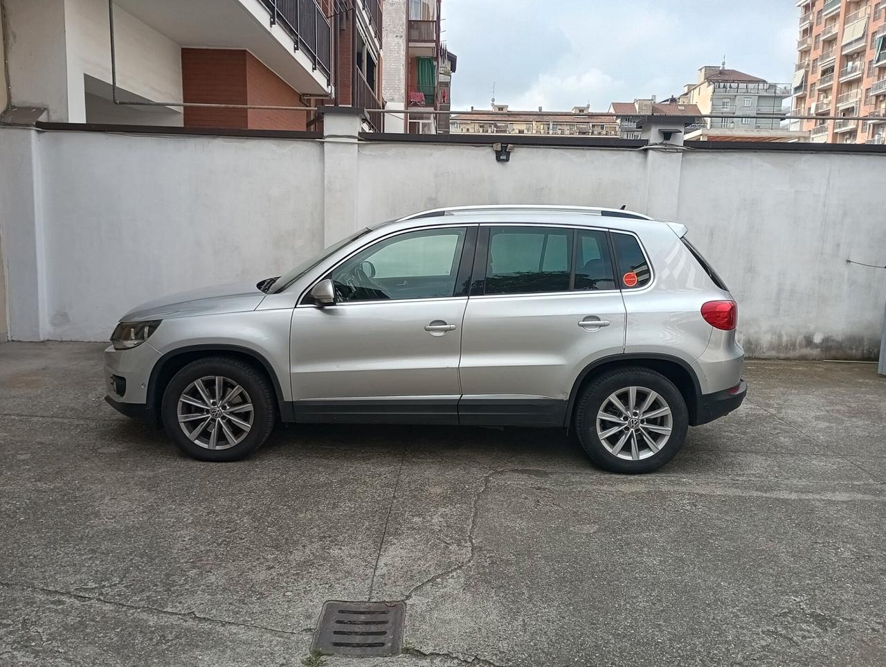 Volkswagen Tiguan 2.0 TDI 140 CV Sport & Style BlueMotion Technology unico proprietario