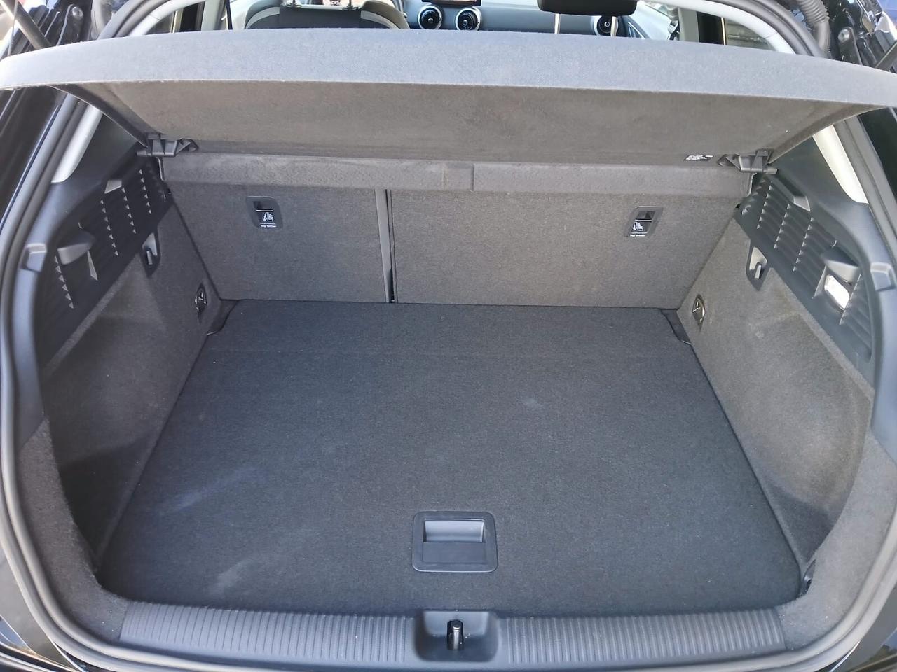 Audi Q2 35 TDI S tronic line Edition