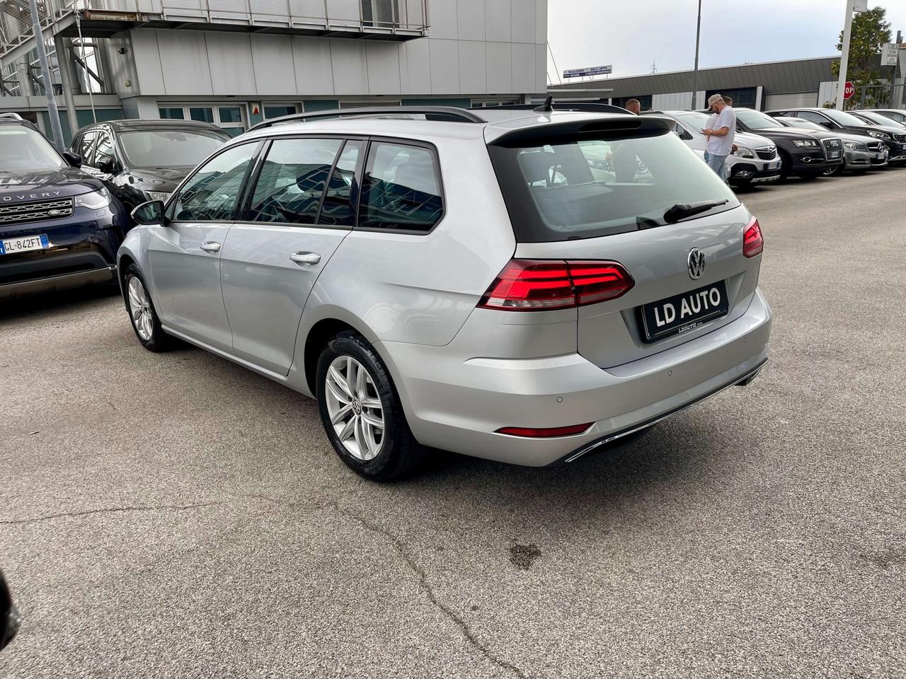 Volkswagen Golf Variant Golf Variant 2.0tdi Business 150cv dsg iva esposta