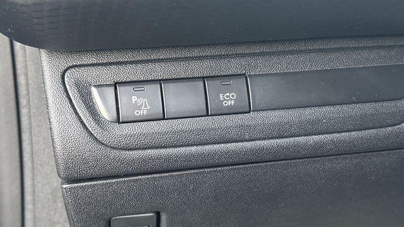 Peugeot 2008 1.5 BlueHDi Signature S&S