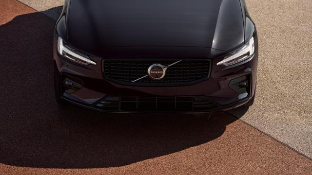 VOLVO V60 B4 (Benzina) PLUS DARK AUTOMATICA