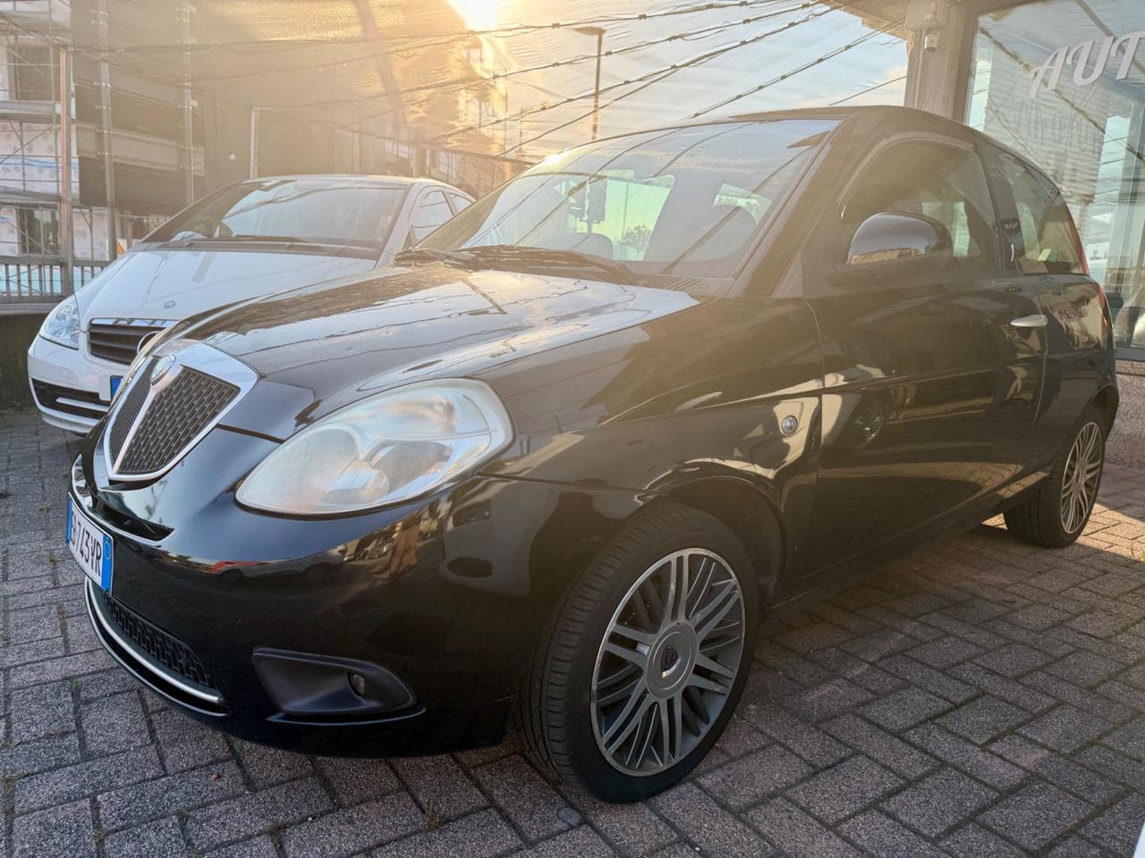 Lancia Ypsilon 1.2 Versus