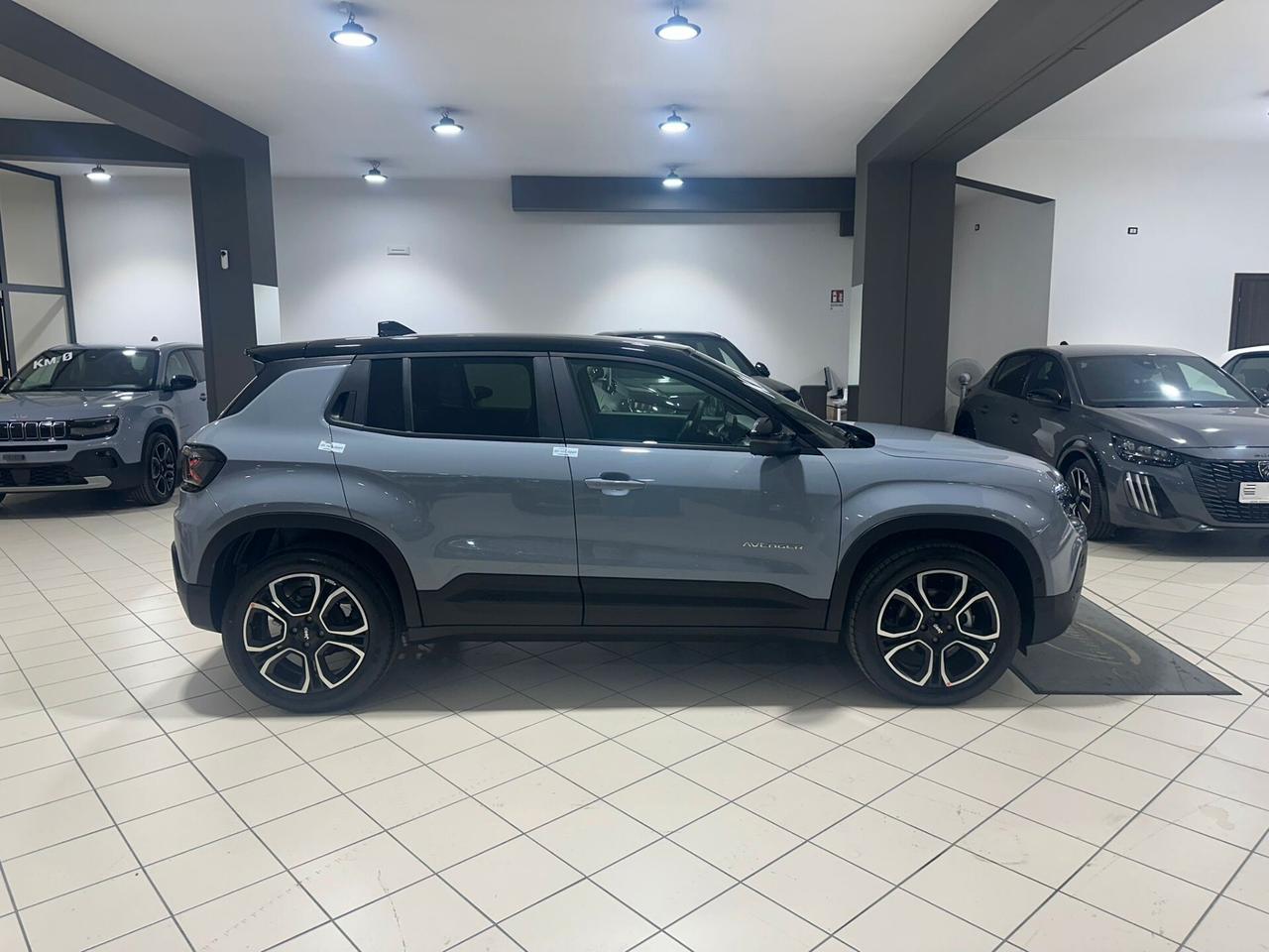 Jeep Avenger 1.2 Turbo 100 CV Summit