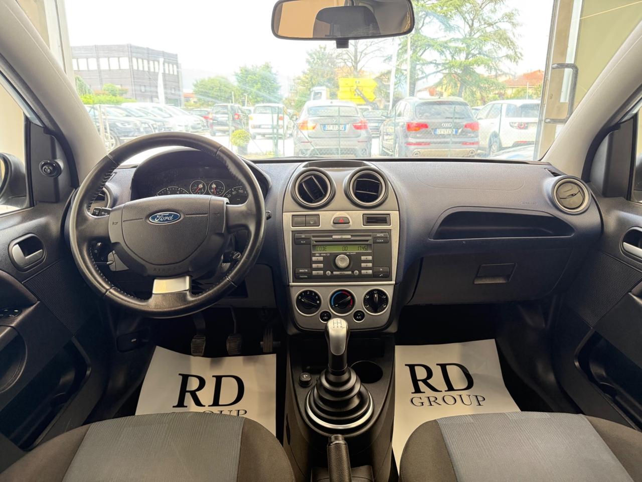 Ford fiesta 1.2 Benzina 5porte 75cv ok neopatentati