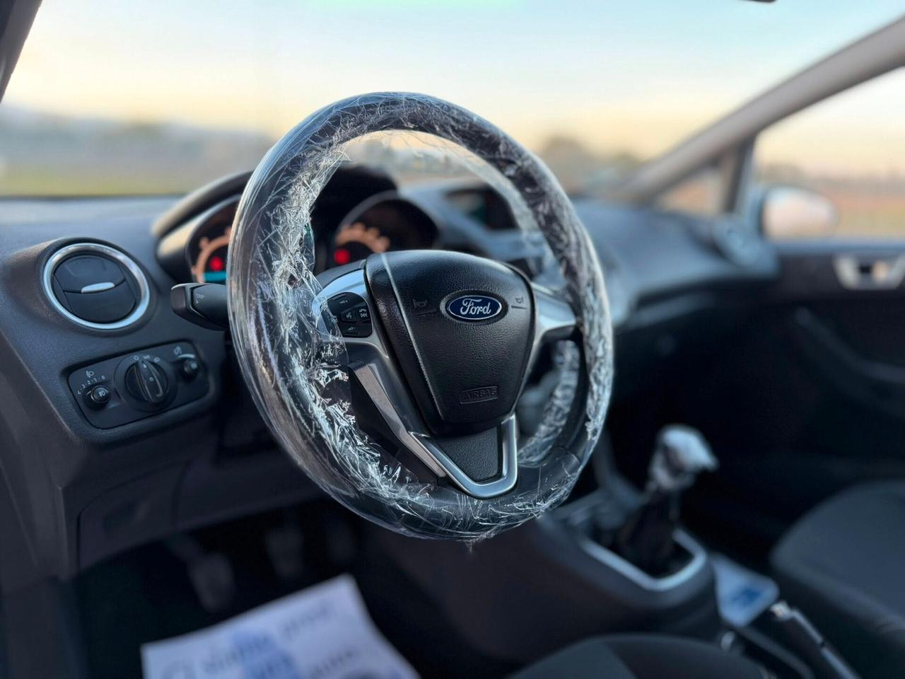 Ford Fiesta 1.5 TDCi 75CV 5 porte Titanium