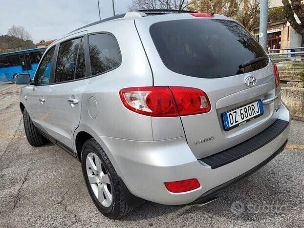 Hyundai SANTA FE 2.2 CRDi-4WD-UNICO PRO-FULL-PELLE