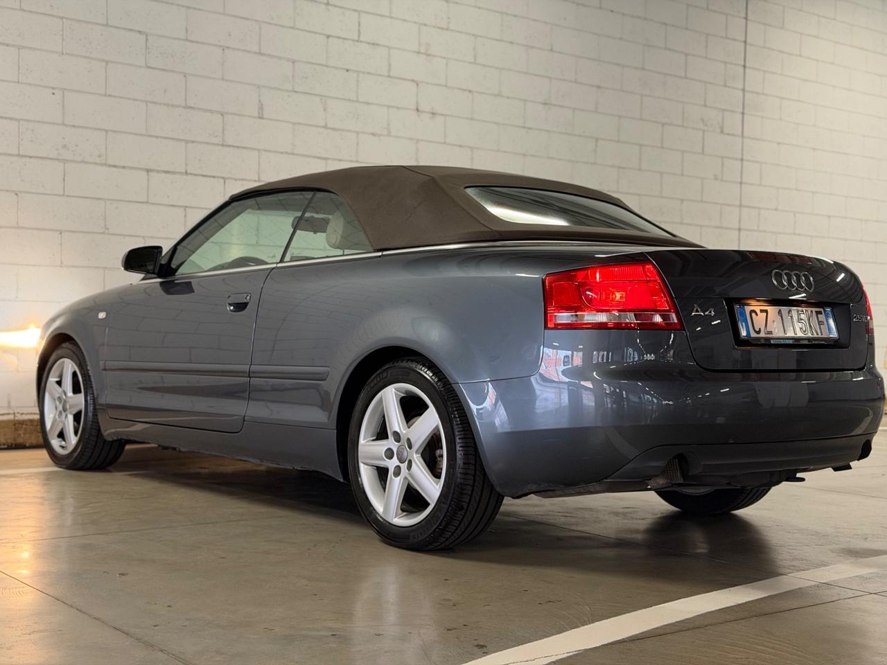 Audi A4 Cabriolet 2.5 V6 TDI cat