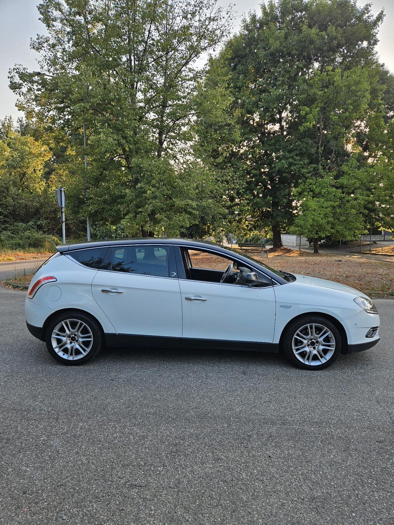 Lancia Delta 2.0 MJT DPF Executive