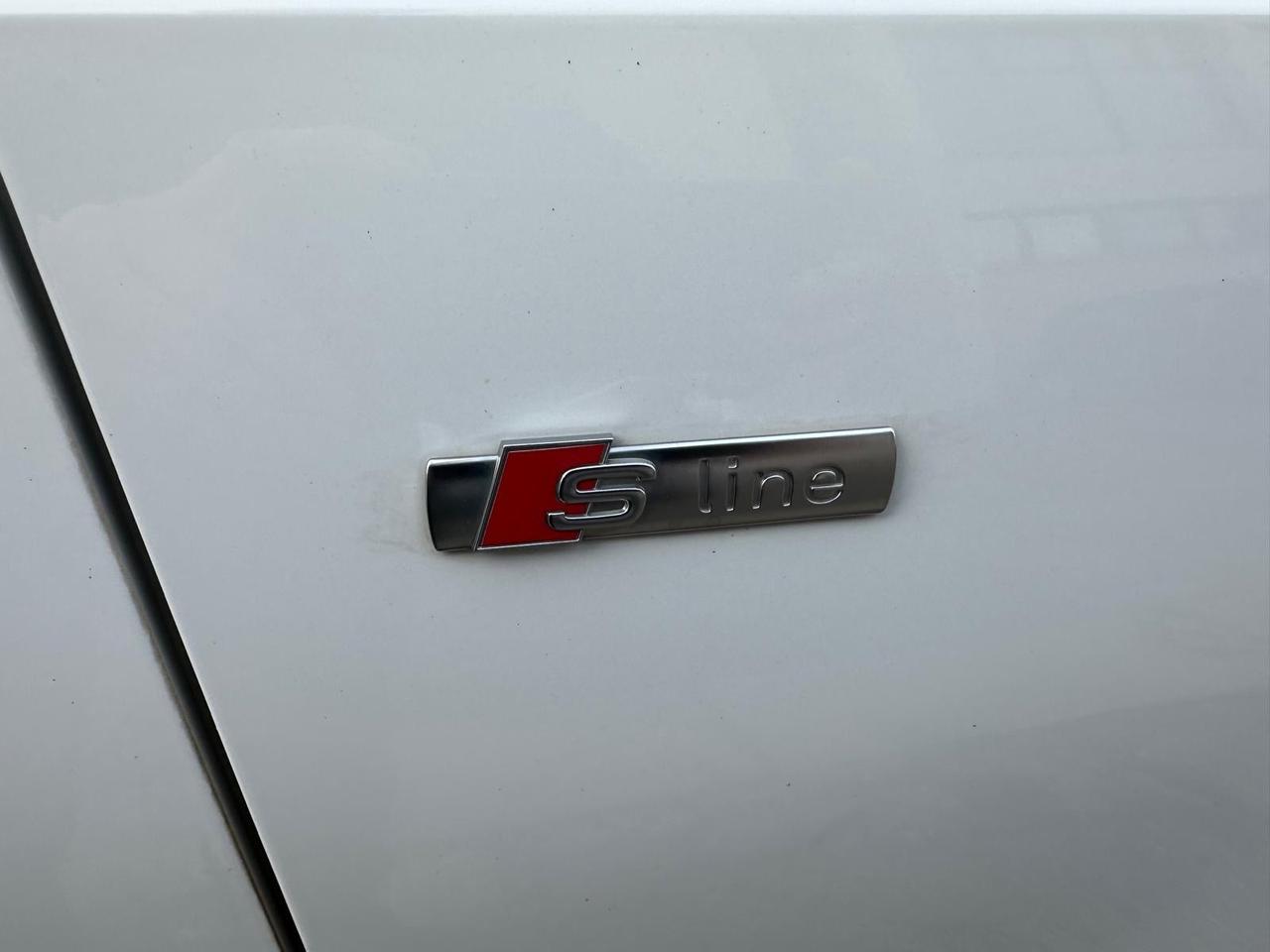 Audi A4 40 G-TRON S LINE EXPORT / COMMERCIANTI