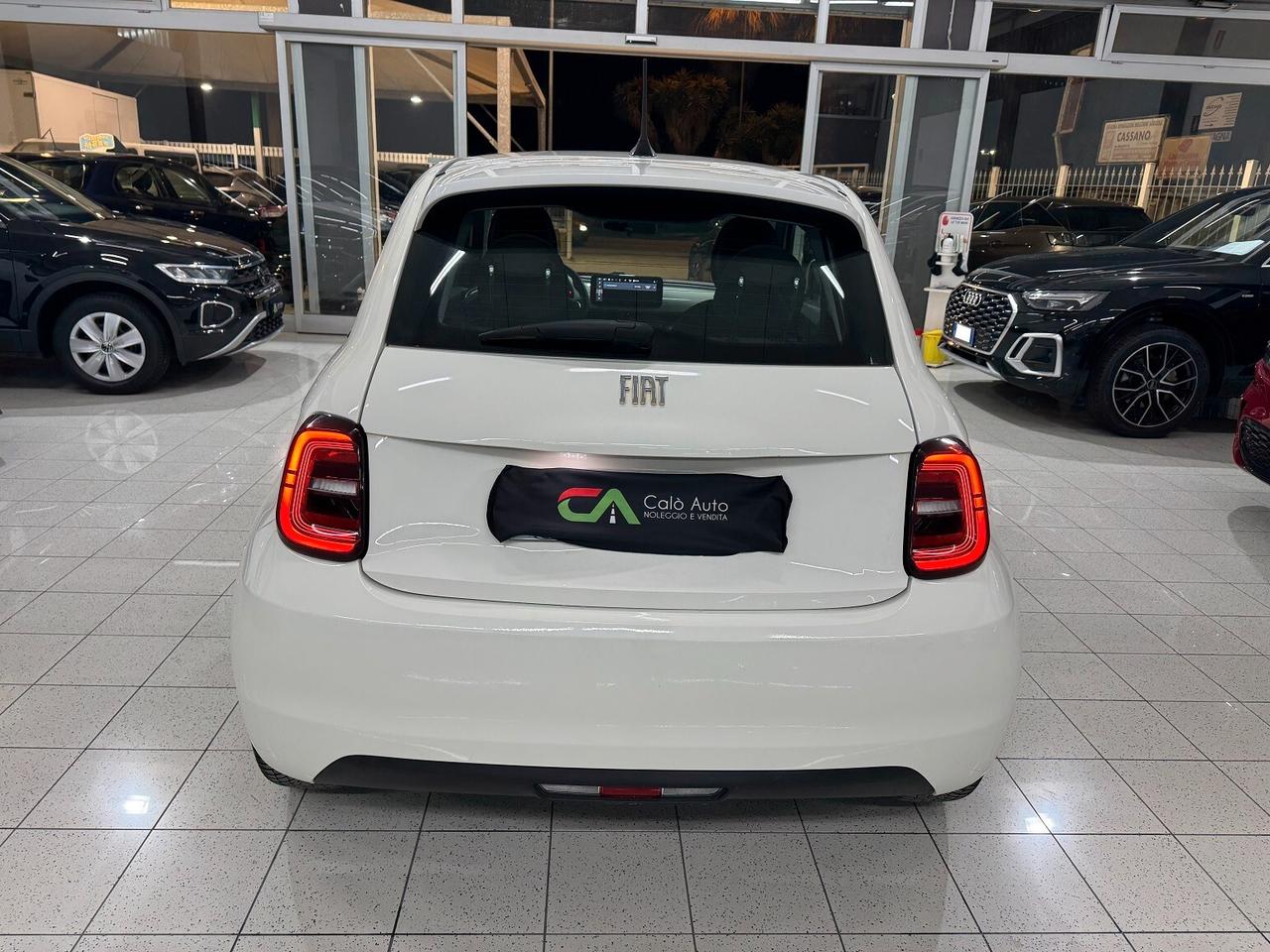 500e 42 kWh BUSINES PRONTA CONSEGNA BELLA