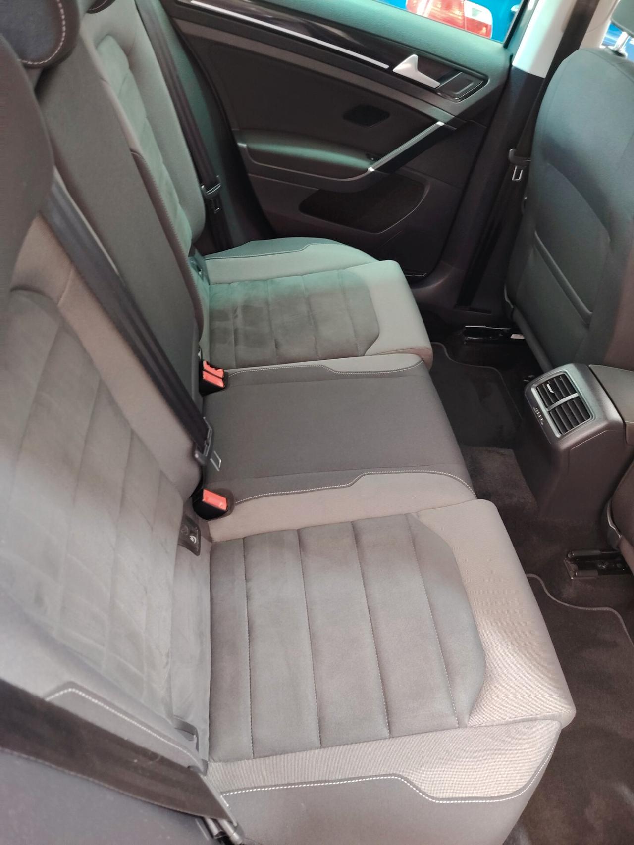 Volkswagen Golf 1.5 TGI 5p. Highline BlueMotion Technology