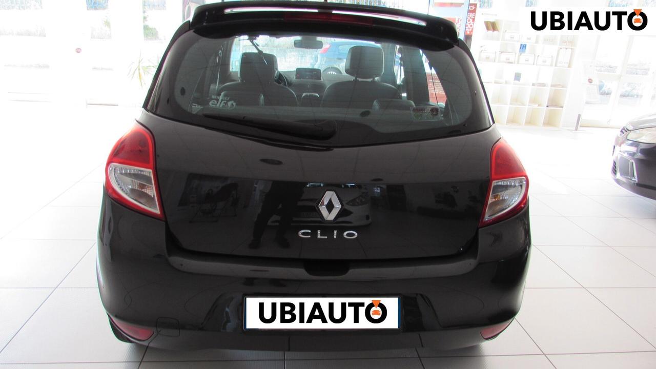 Renault Clio 1.2 16V 5 porte Dynamique