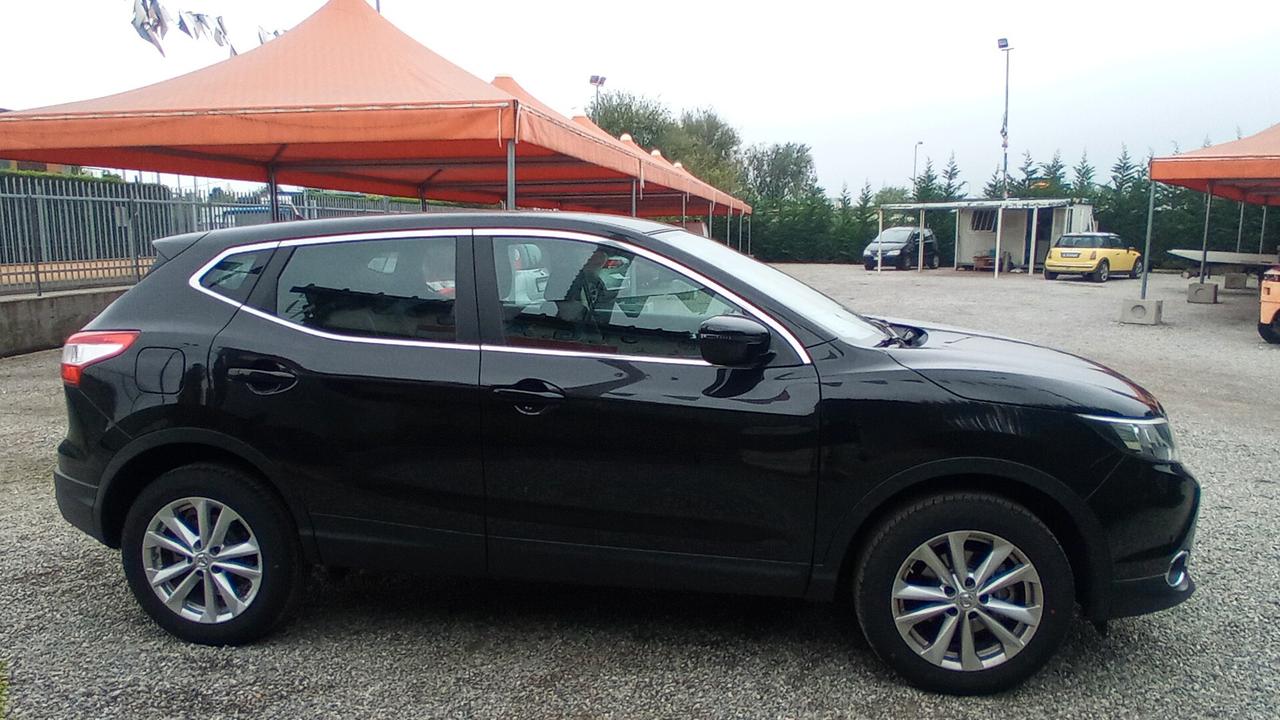 Nissan Qashqai 1.2 DIG-T Business