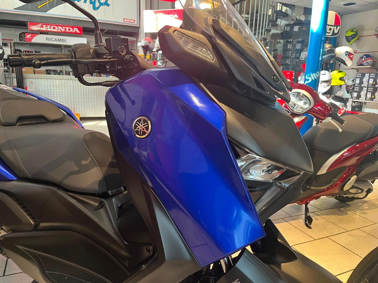 Yamaha X-Max 300