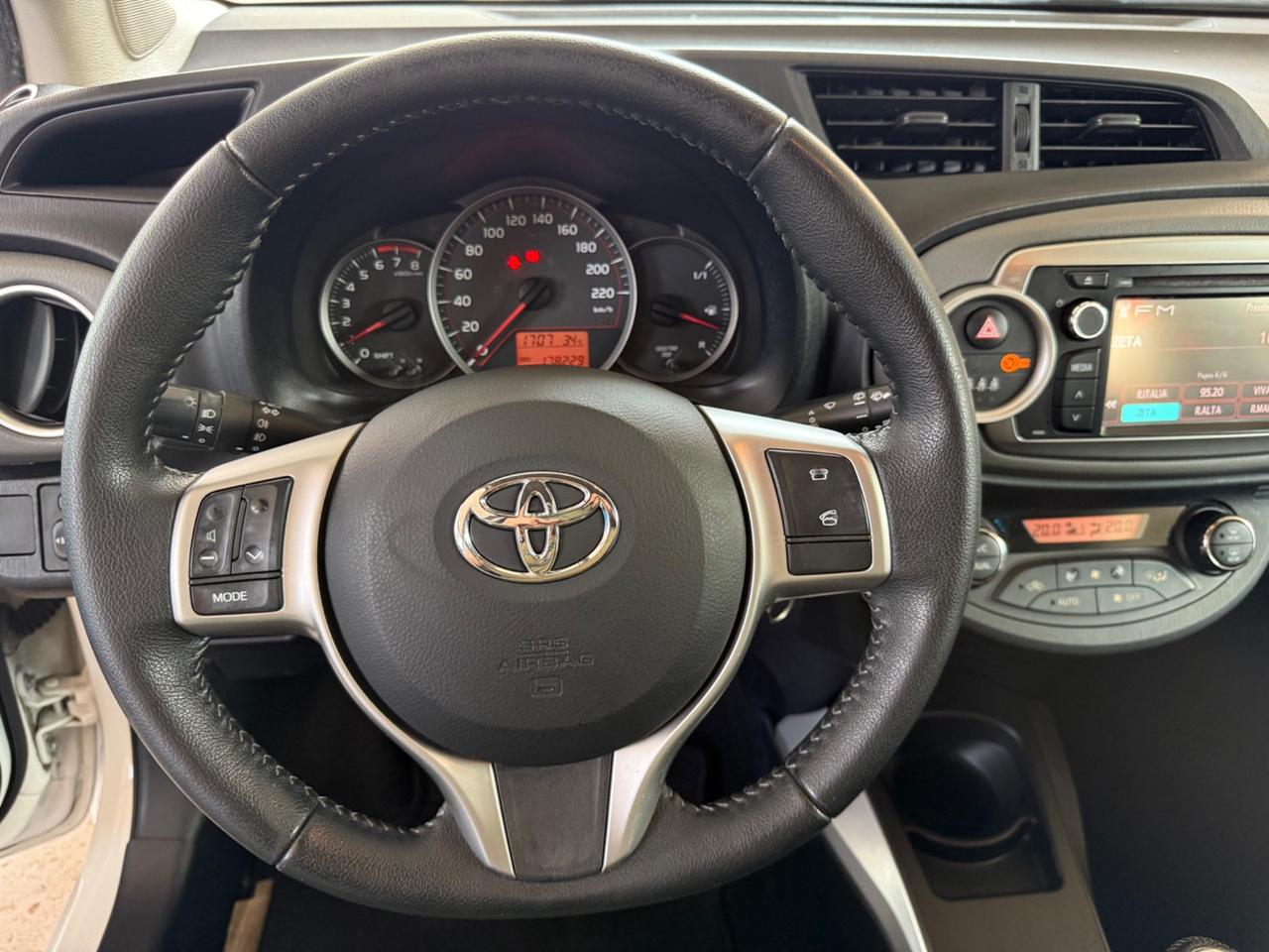 Toyota Yaris 1.0 5 porte Lounge UNICO PROPRIETARIO