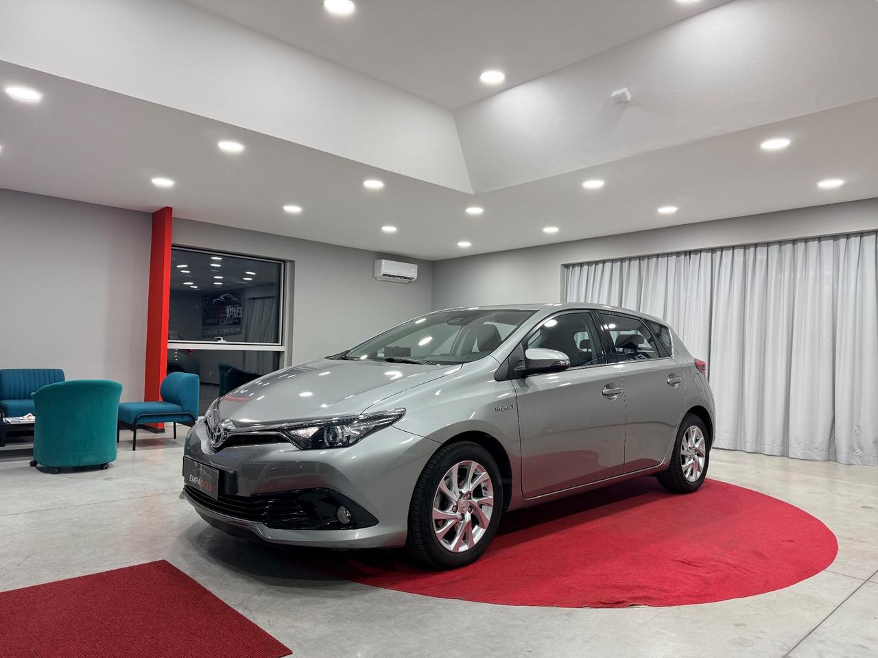 Toyota Auris 1.8 Hybrid Lounge