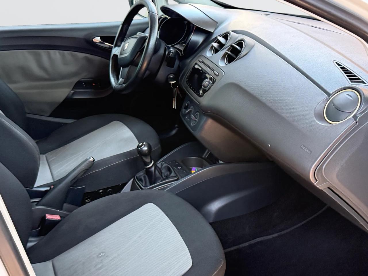 Seat Ibiza 1.6 5 porte Style *NEOPATENTATI*