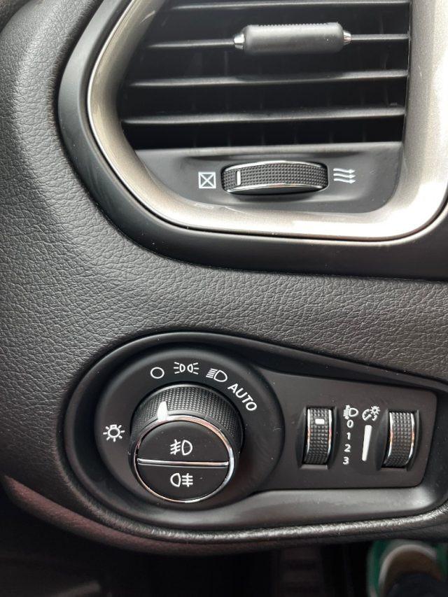 JEEP Renegade 1.5 Turbo T4 MHEV Limited DDCT