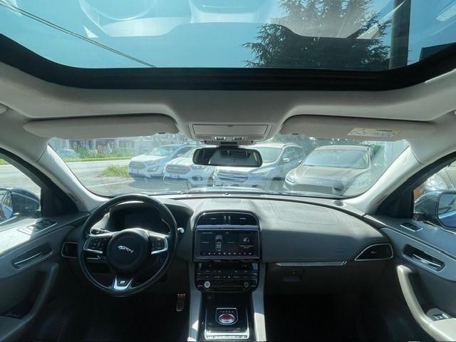 Jaguar F-Pace 2.0 D 180 CV AWD aut. R-Sport