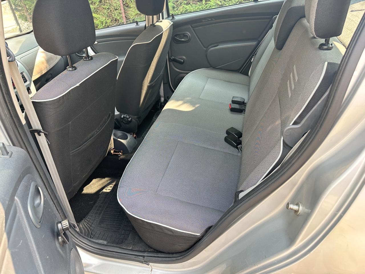 Dacia Sandero 1.2 16V GPL 75CV