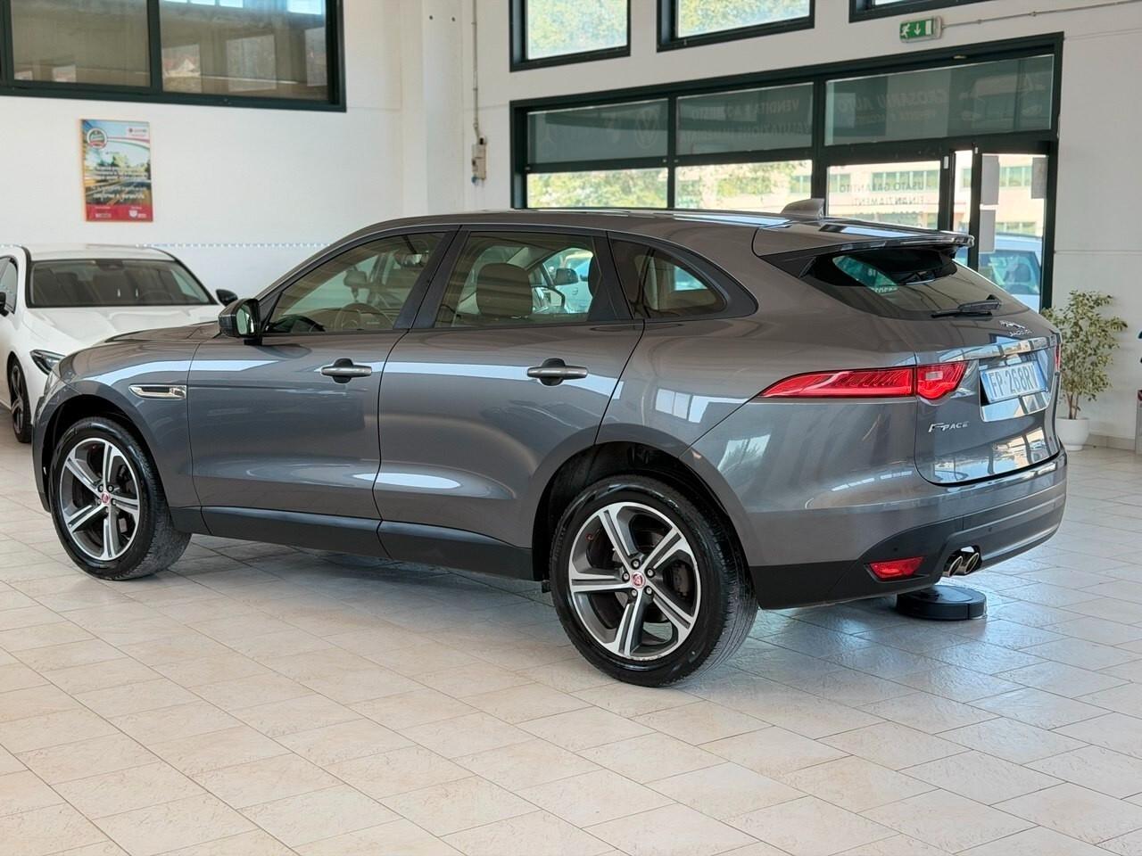 Jaguar F-Pace 2.0 D 180 CV aut. Prestige