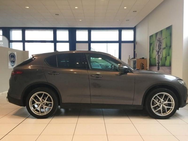 Alfa Romeo Stelvio 2.2 Turbodiesel 210 CV AT8 Q4 Super
