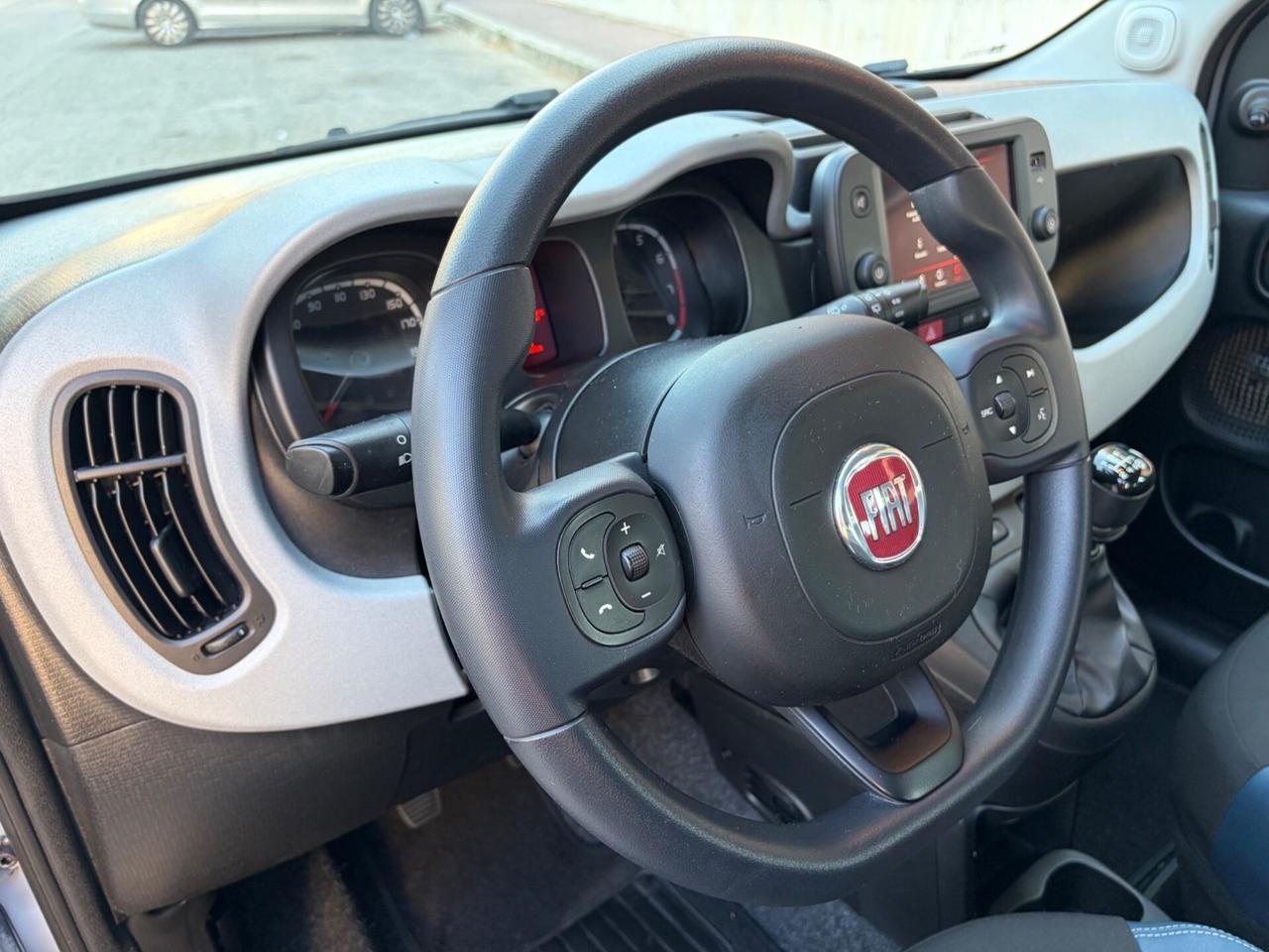 Fiat Panda 1.0 FireFly S&S Hybrid City Cross unico