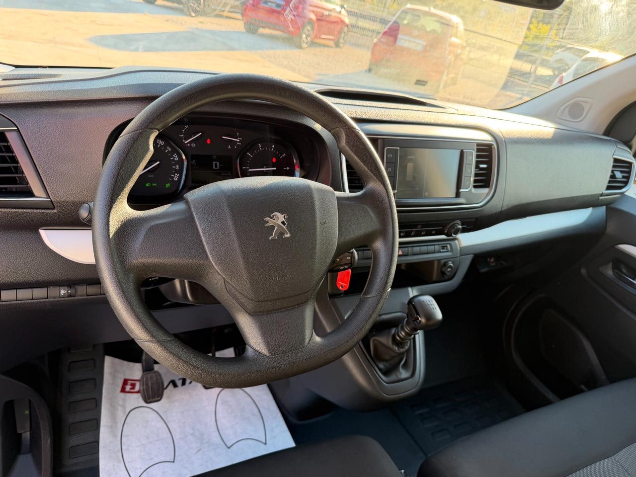 Peugeot Traveller BlueHDi 120 9 POSTI