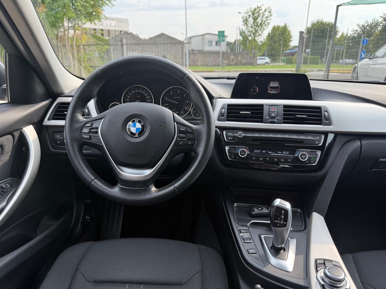 Bmw 320 320d xDrive Touring Sport navi Led Top Uniprop Euro6b