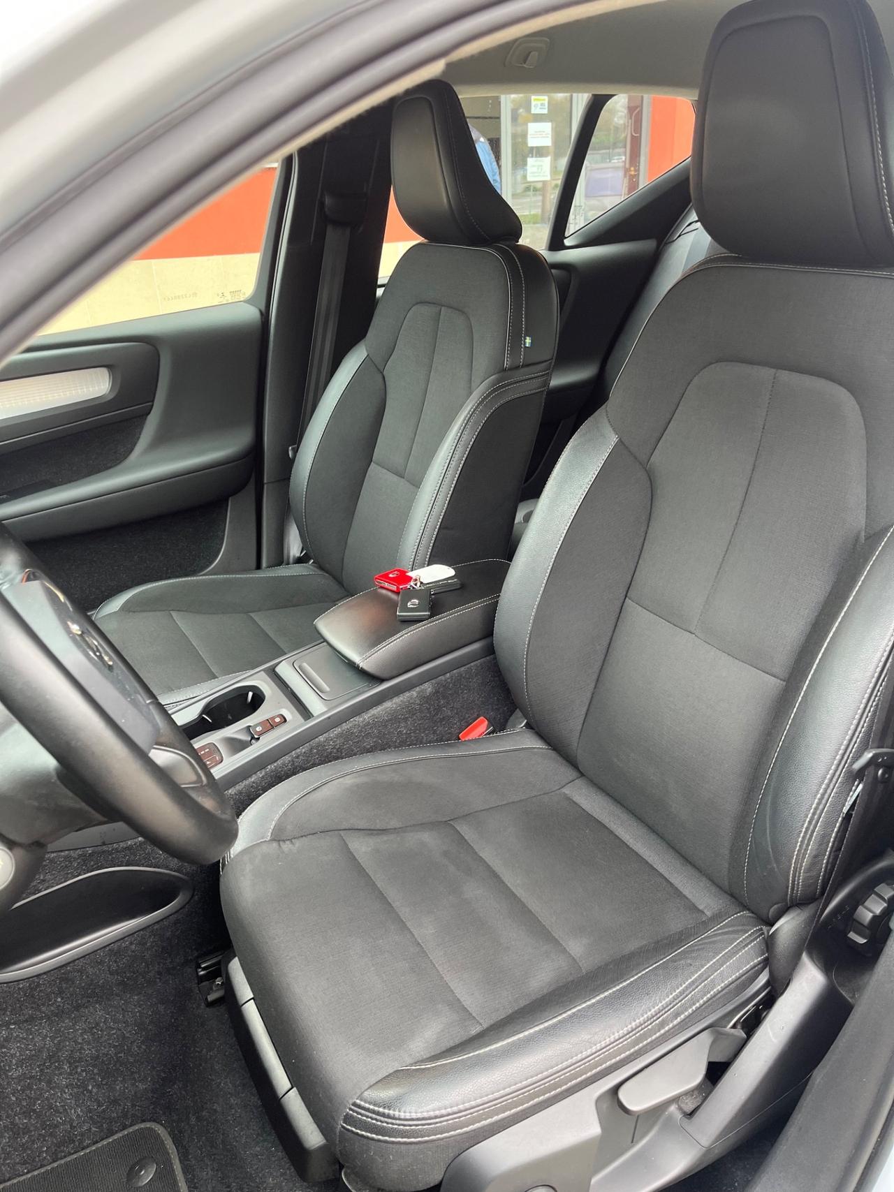 Volvo XC40 D3 AWD Momentum N1